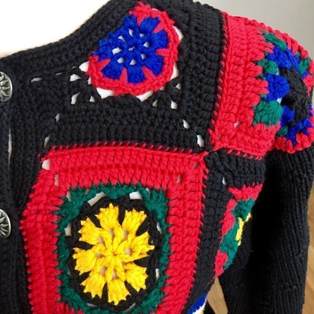Vintage 90’s Crocheted Snowflake Cardigan Sweater - Picture 2 of 7